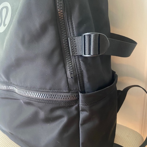 lululemon athletica New Crew Black Backpack - Picture 5 of 11